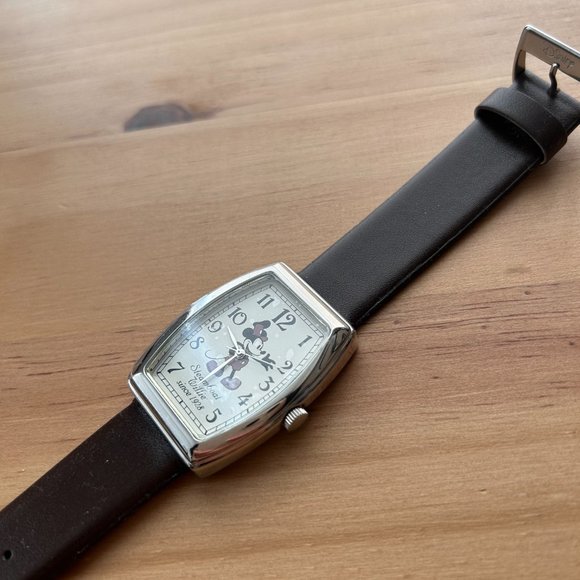 Disney Steamboat Willie 75th Anniversary Mickey Watch w/ Collector's Tin - Picture 3 of 8